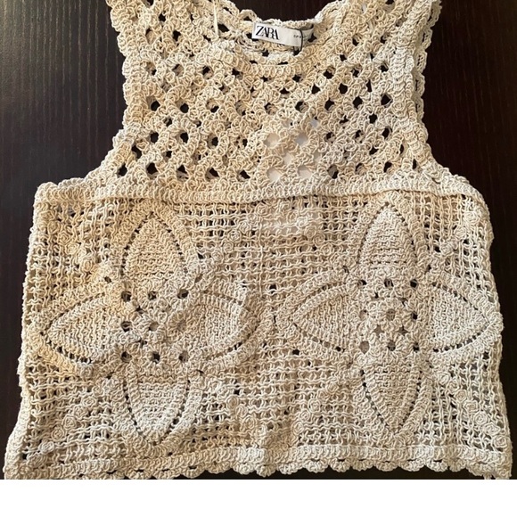 Zara Crochet Top - Picture 2 of 4
